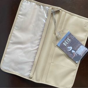 BÉIS In-Flight Organizer